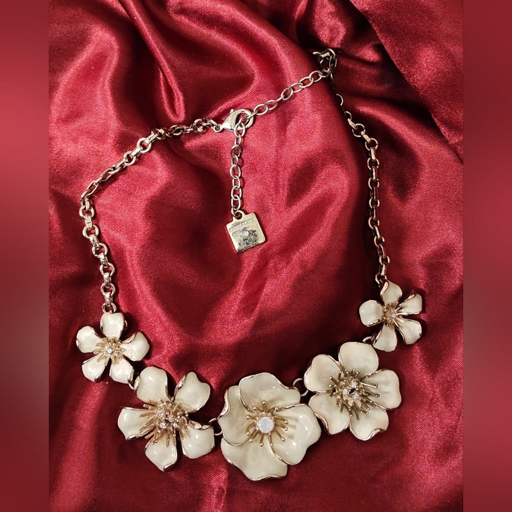 Anne Klein Vintage Elegant Enamel Floral Necklace with Cream Flowers